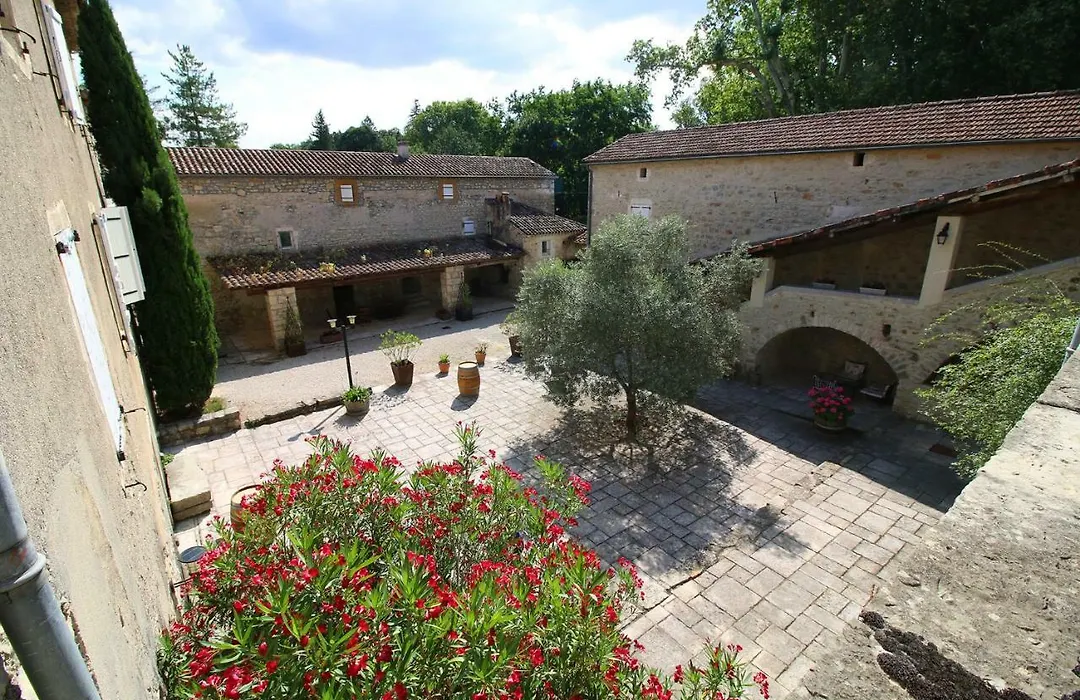 Logis Hôtel Restaurant Gîte La Bastide du Vébron-1