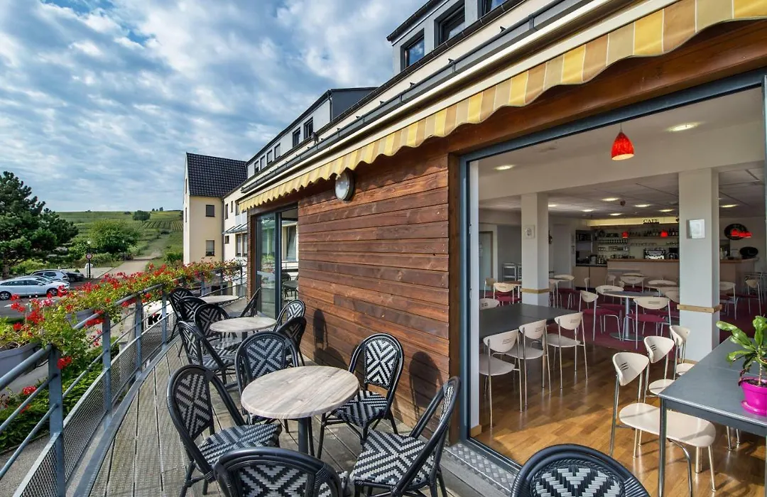 Hostel - Le Mittel-1
