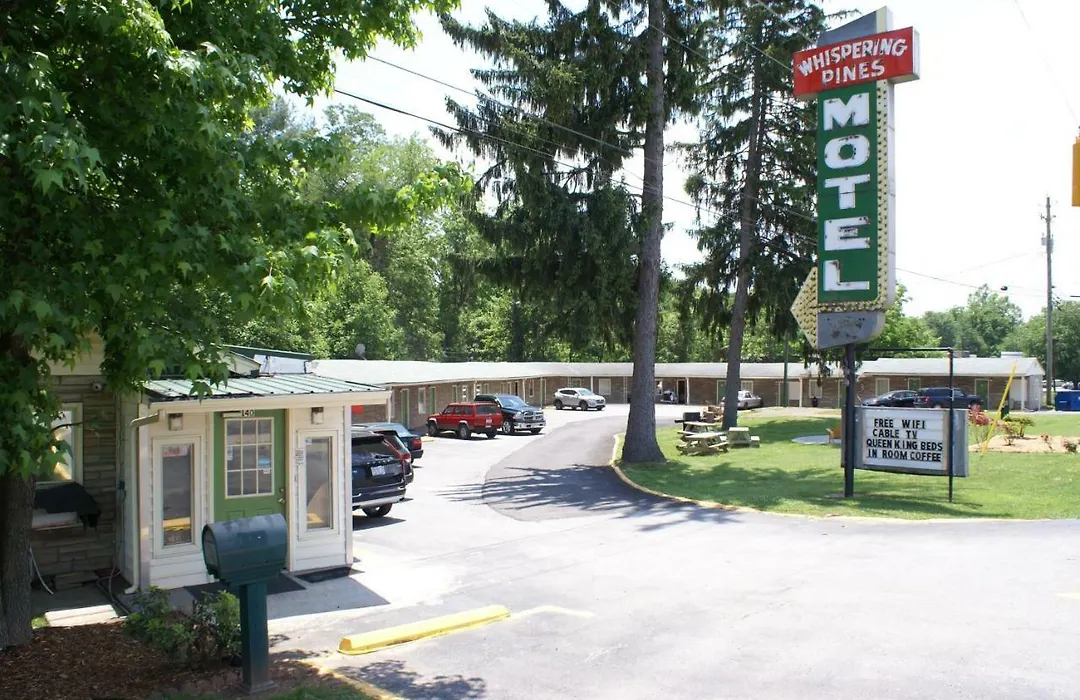 Whispering Pines Motel - Asheville-1