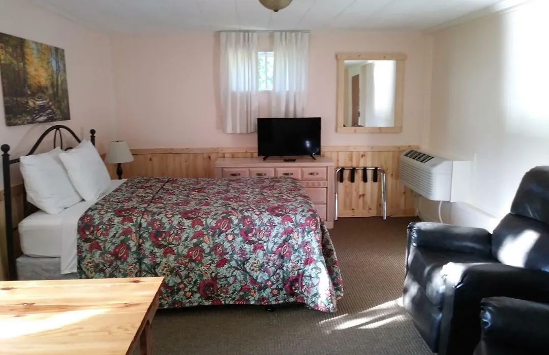 Riverbend Lodging-1