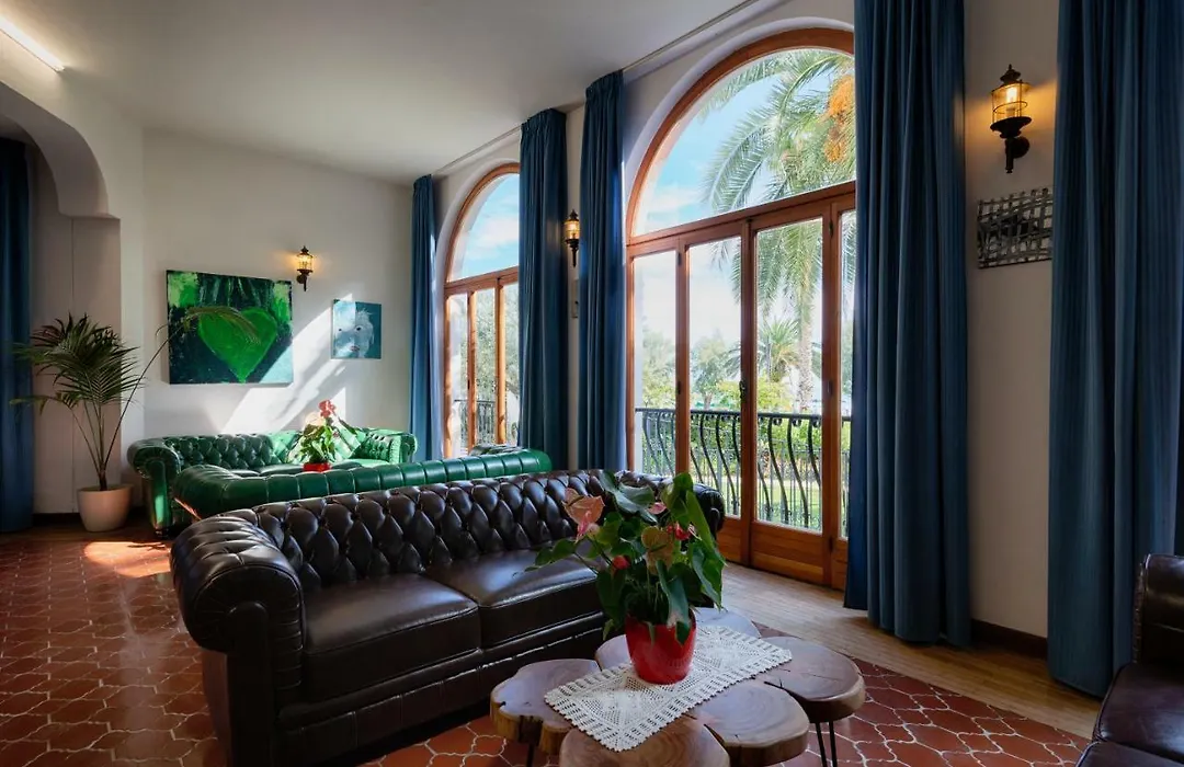 Grand Hotel Excelsior-1