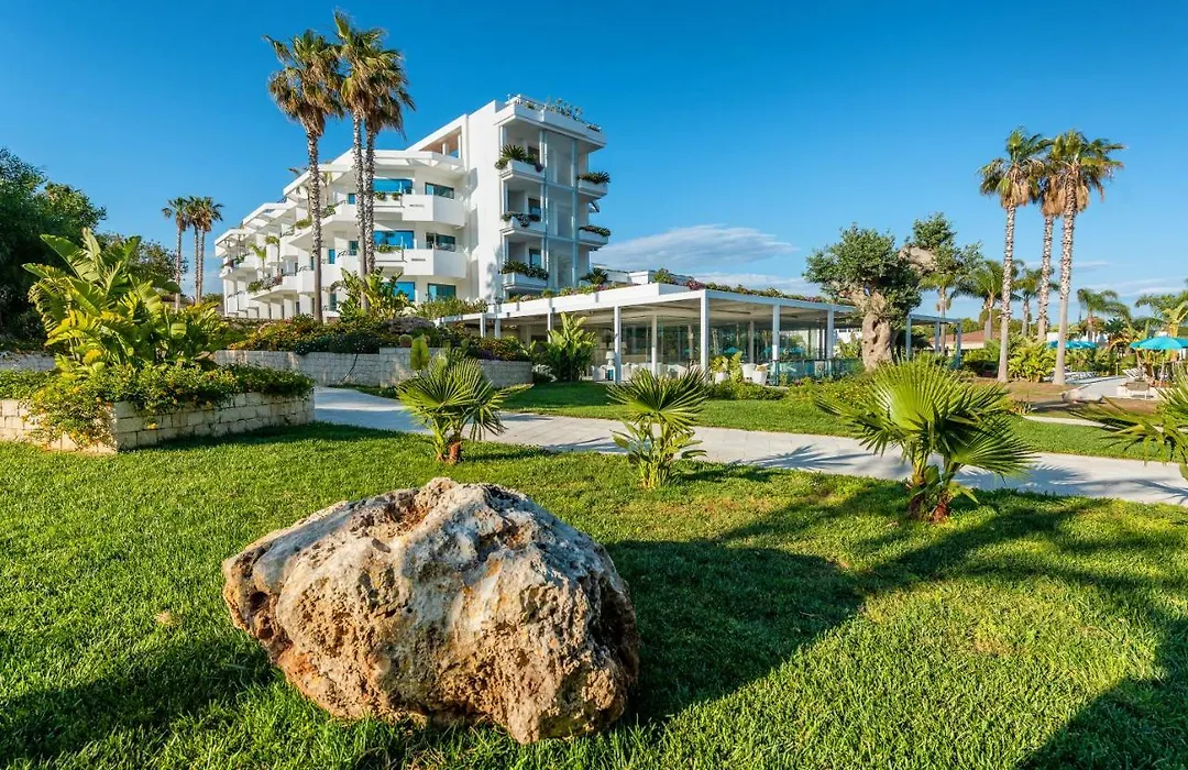 Acacia Palace (Adults Only)-1