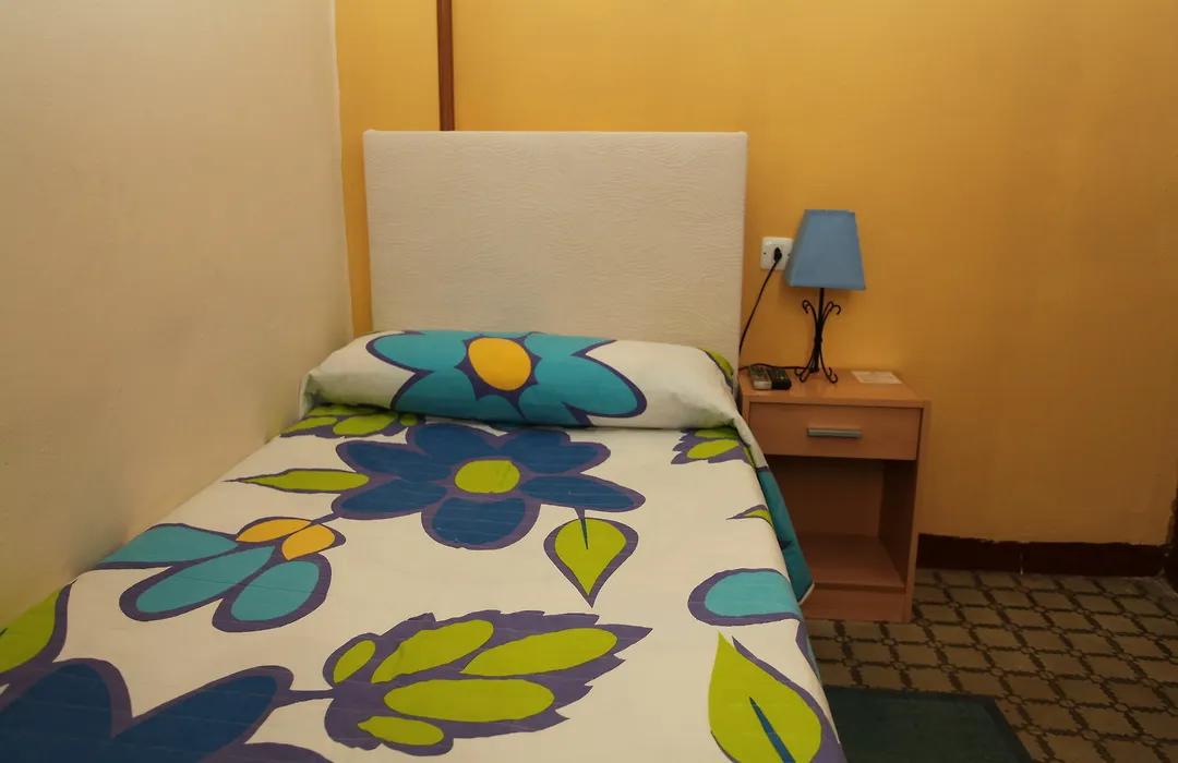Hostal De Las Heras-1