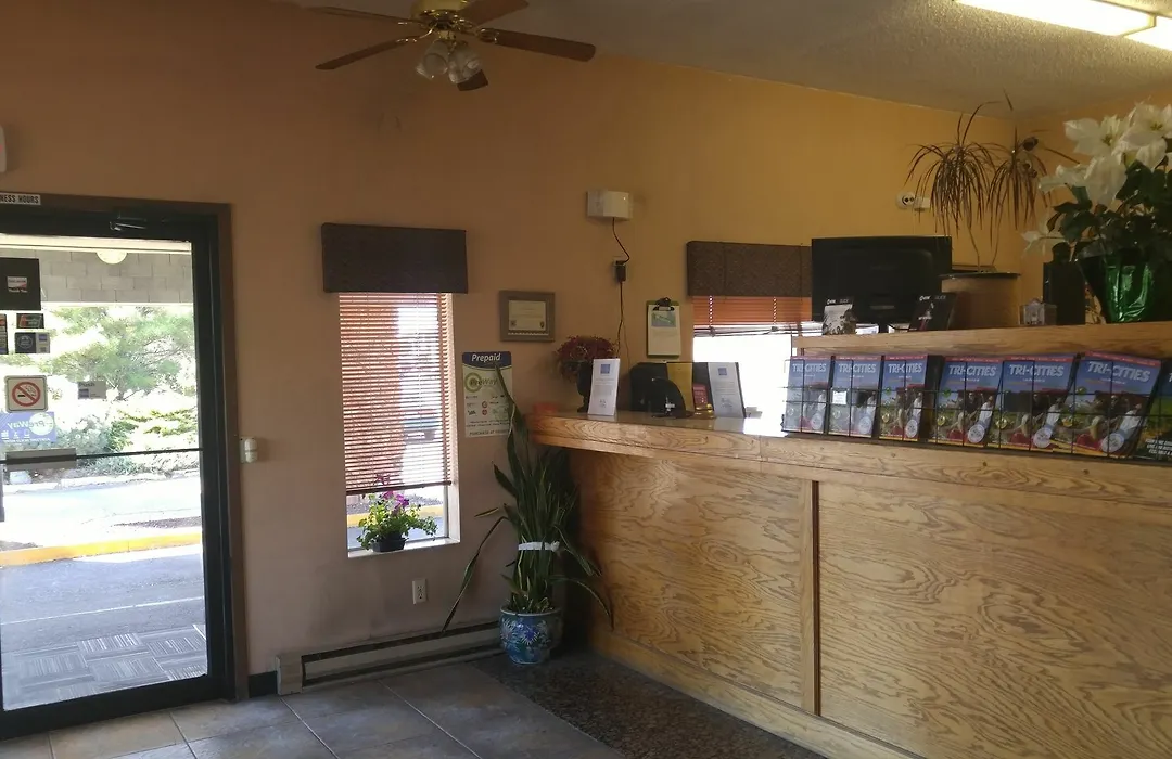 Loyalty Inn-1
