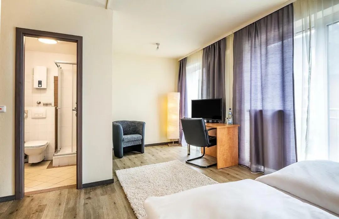 Schroeders City-Style-Hotel-1