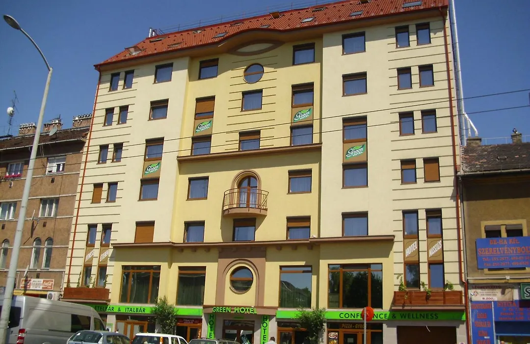 Green Hotel Budapest-1