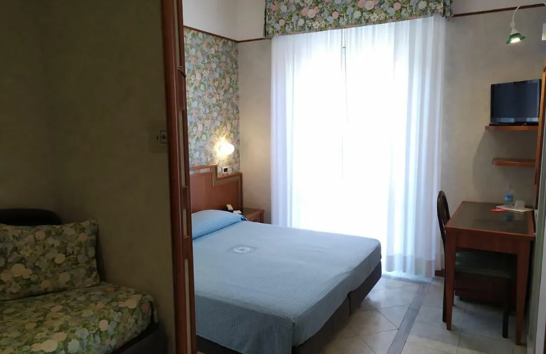 Hotel De France-1