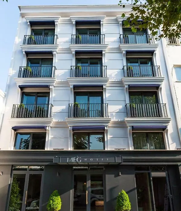 Meg Hotel-1