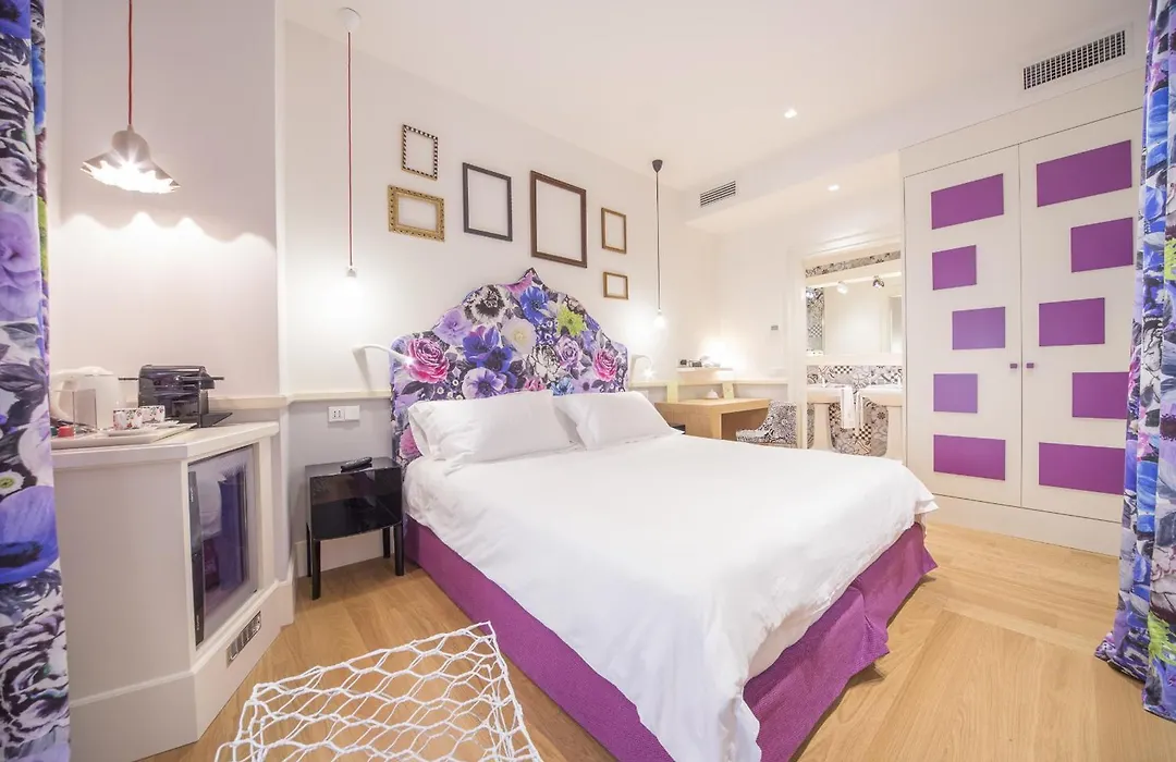 Cinque Rooms-1