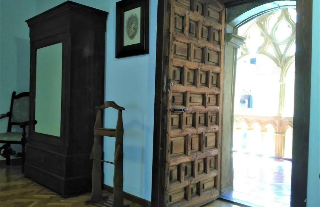 Hospederia del Real Monasterio-1