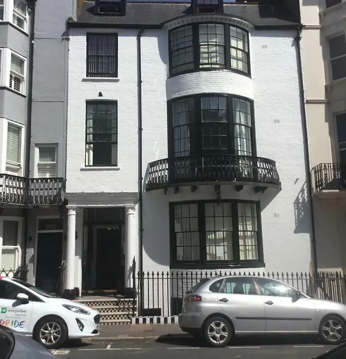 Kempfield House-1