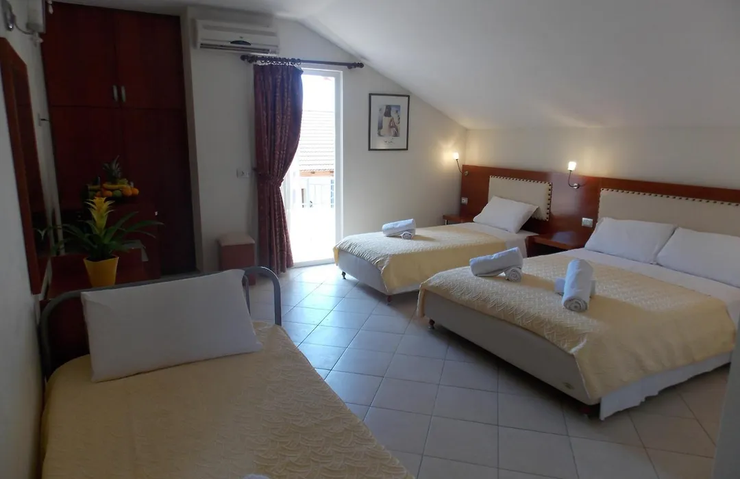 Hotel Veli-1