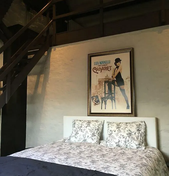 B&B Le Grand Cabaret-1