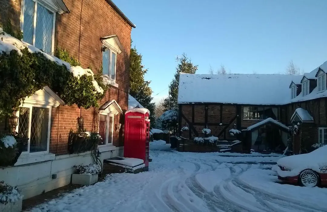 Featherstone Farm Hotel-1