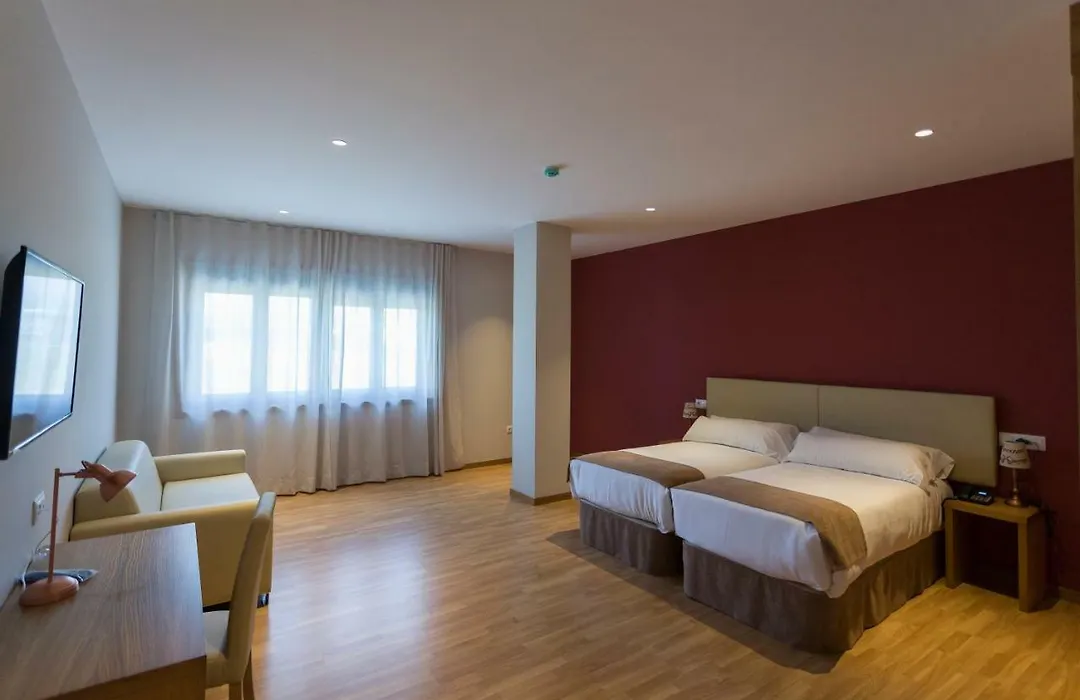 Hotel A Roldana-1