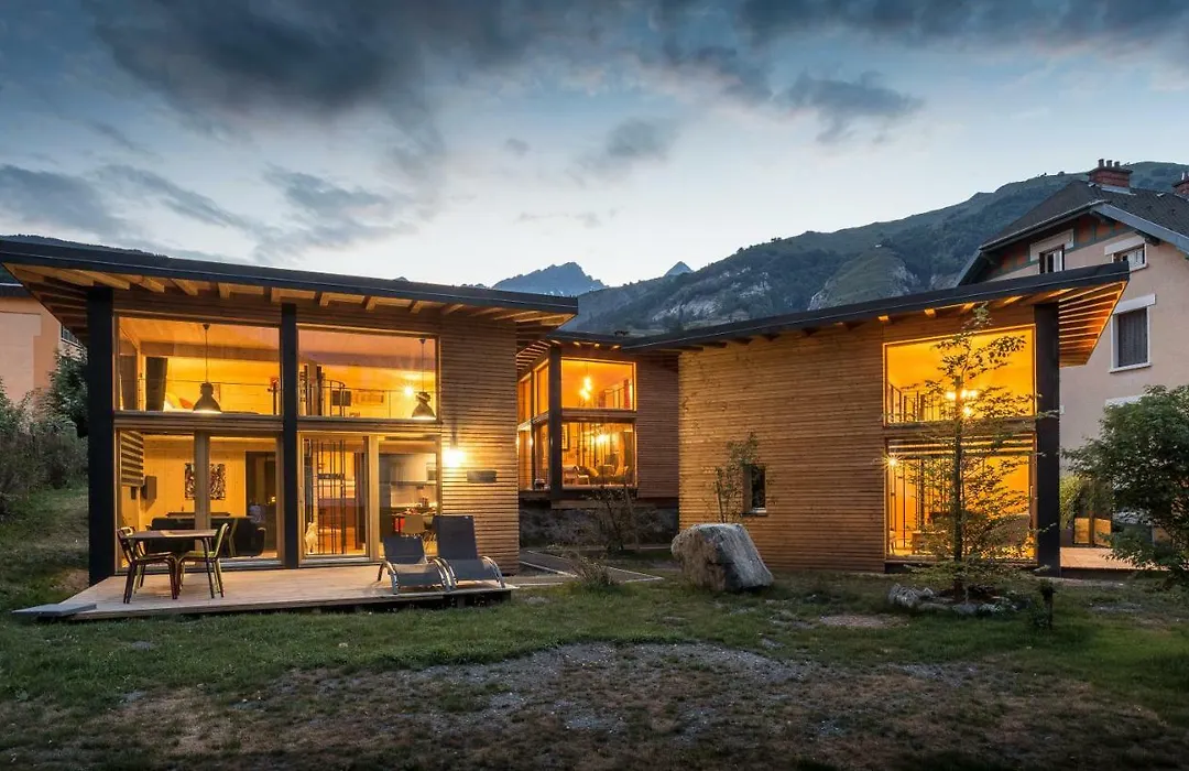 Les Lodges, by Refuges en ville-1
