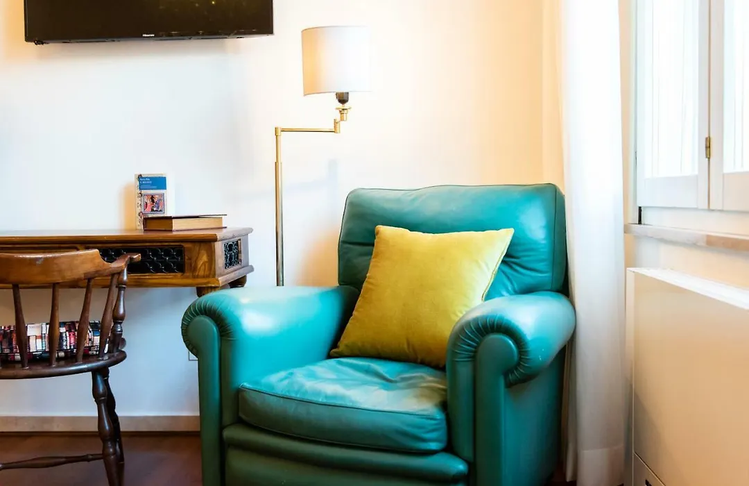 Biblio Rooms Guesthouse-1