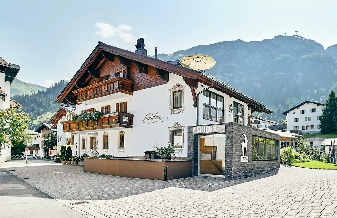 Hotel Garni Sursilva-1