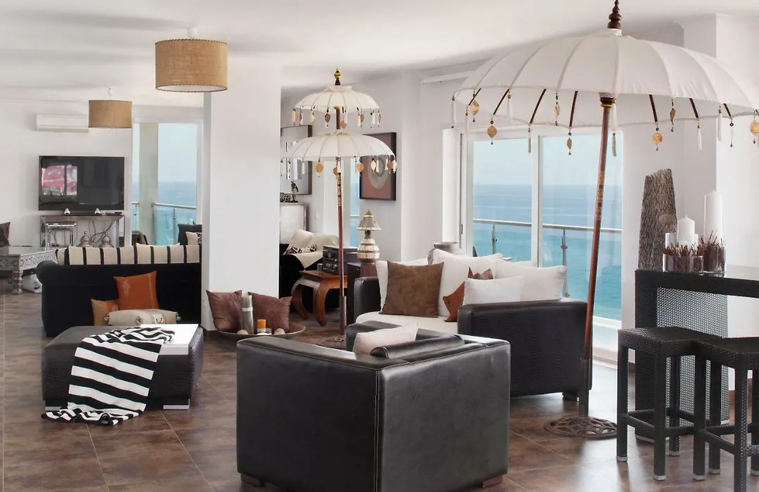 Cali Deluxe Holidays, Sesimbra-1