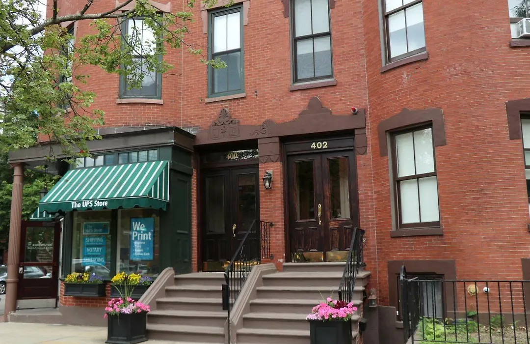 Stylish Downtown Studio In The Southend, C.Ave #43-1