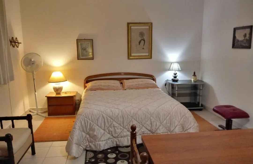 B&B Tio Pepe-1
