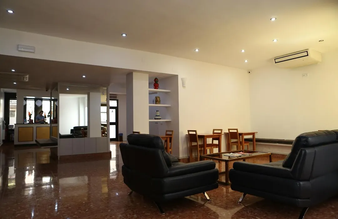 Hotel Alguer Camp Nou-1