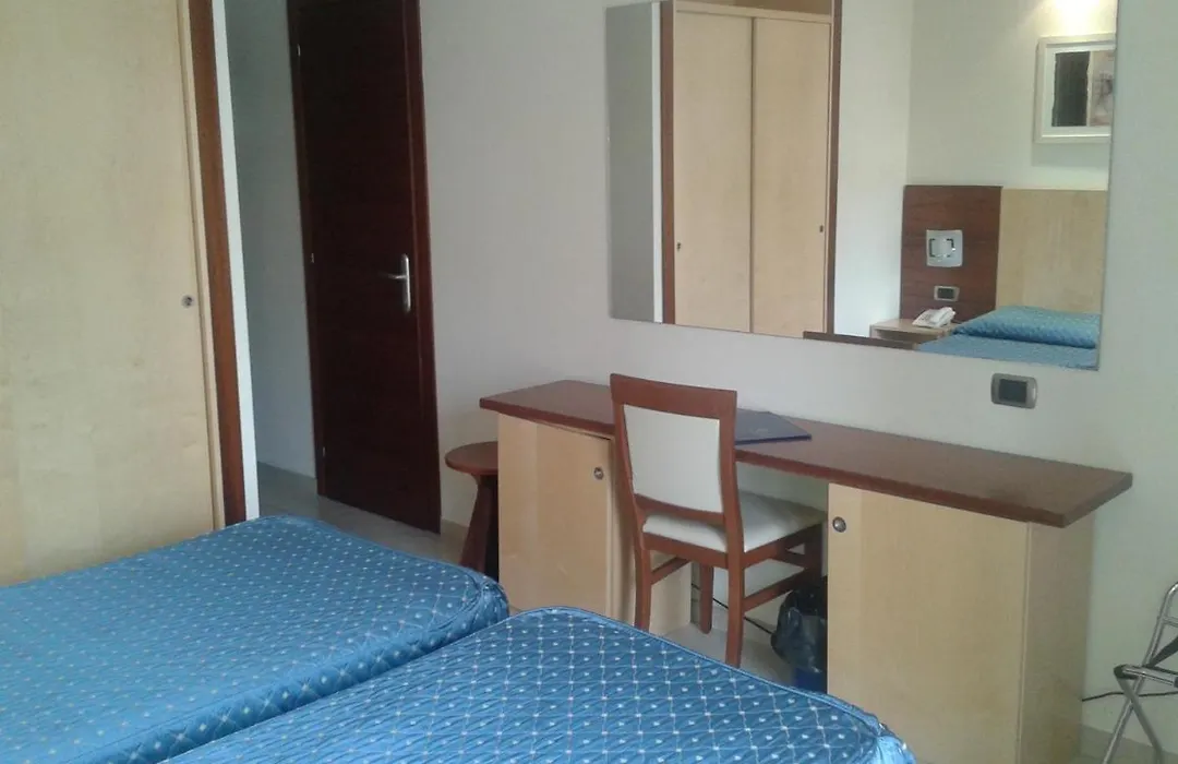 Hotel Albatros-1
