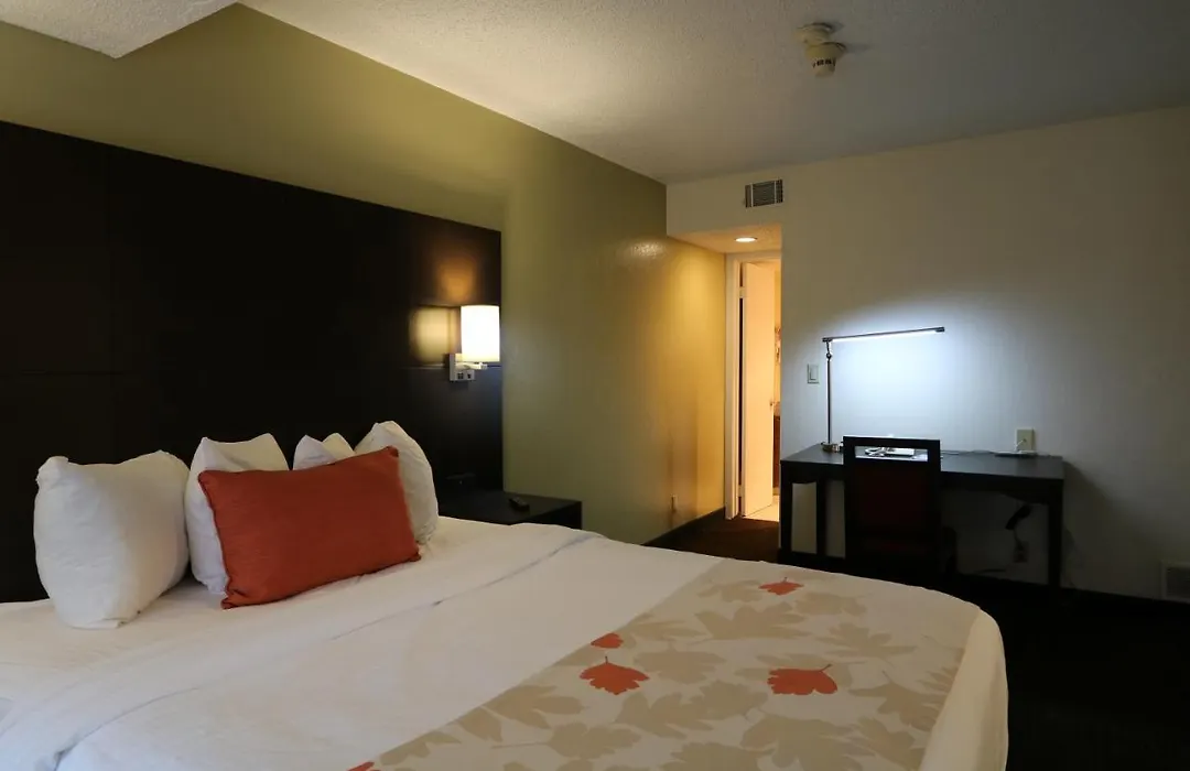 Fairbridge Inn & Suites - Akron Copley Township - West-1