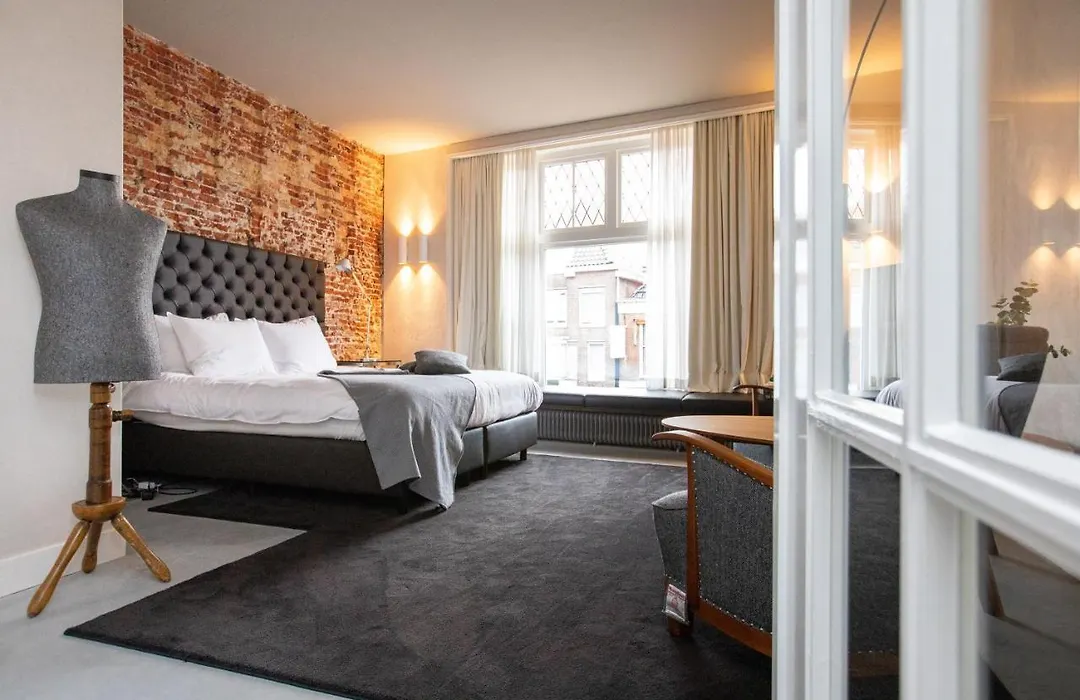 Van der Gang Suites-1