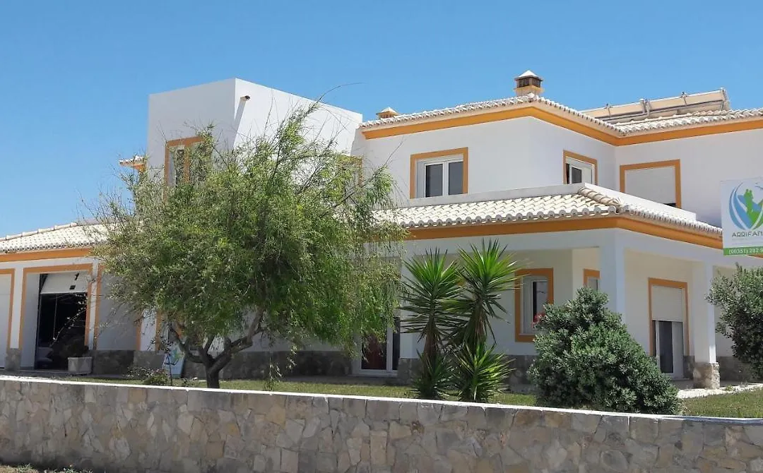 Arrifana Guest House-1