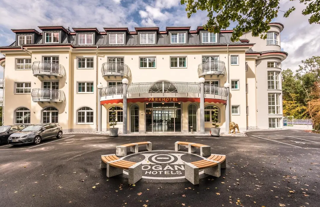 Parkhotel Hachenburg-1