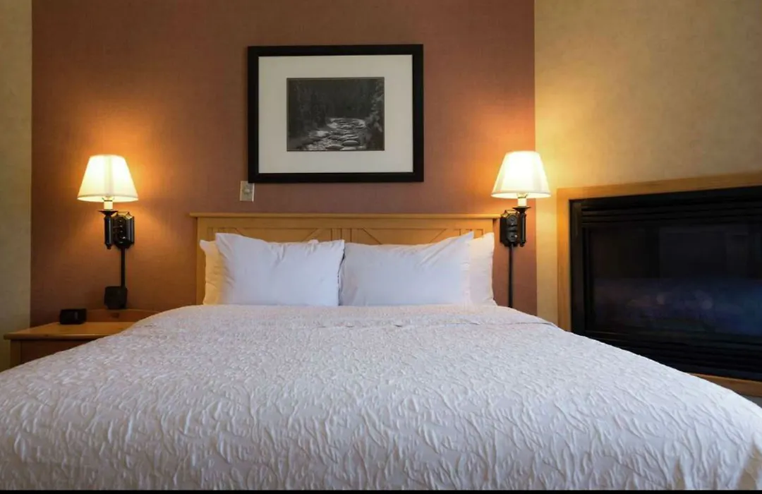 Hampton Inn & Suites Steamboat Springs-1