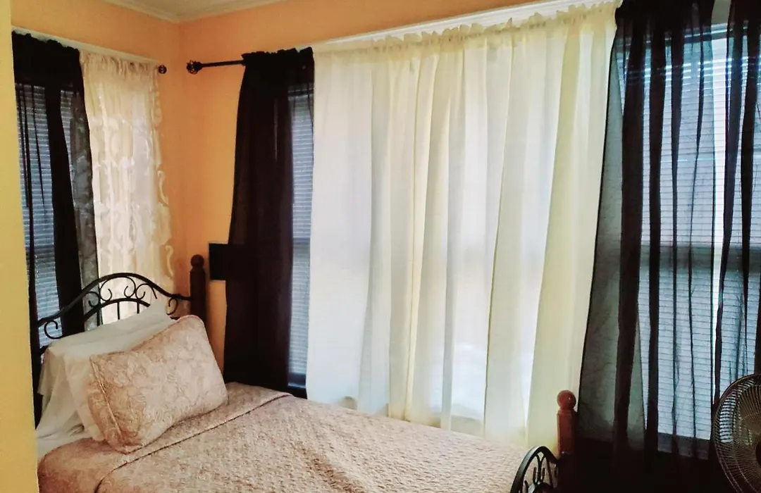 Fearlessrose Vacation Rental 89-1