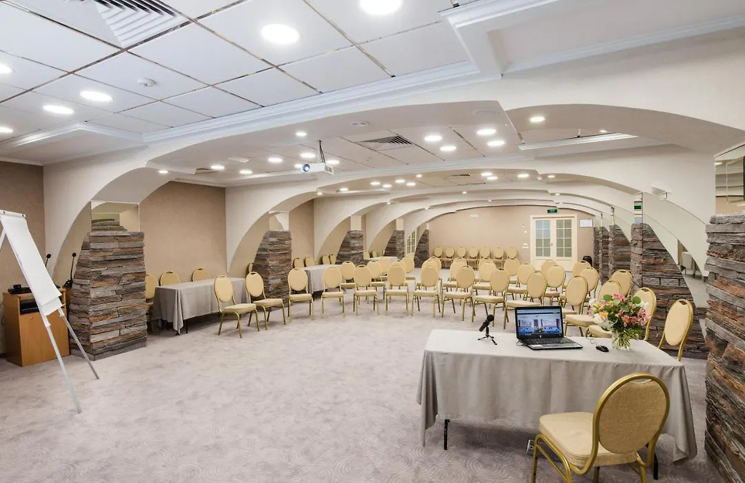 Premier Hotel Lybid-1