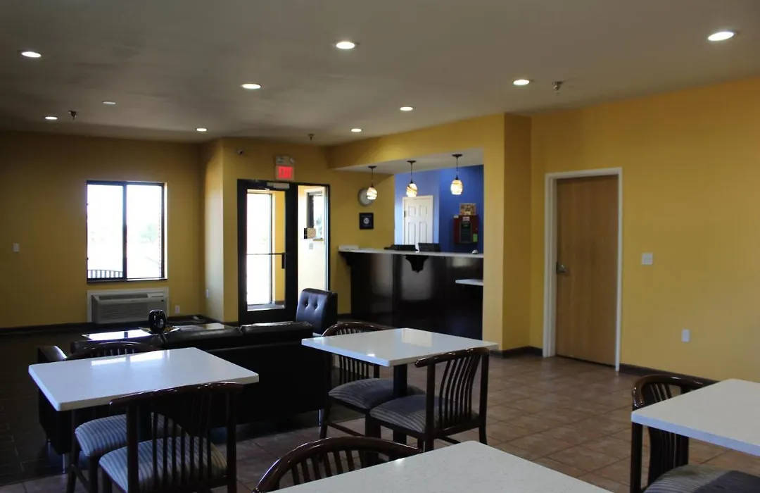 Home Gate Inn & Suites-1