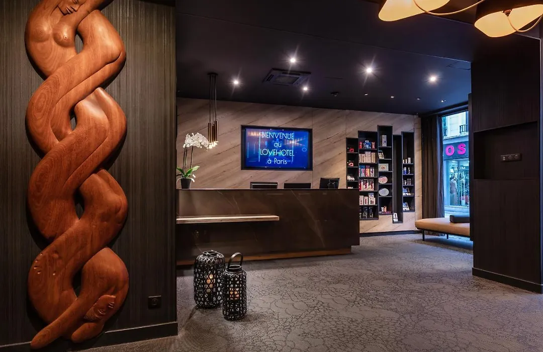 Love Hotel Avec Nuit Insolite Au Dandy Et Jacuzzi Privatise (Adults Only)-1
