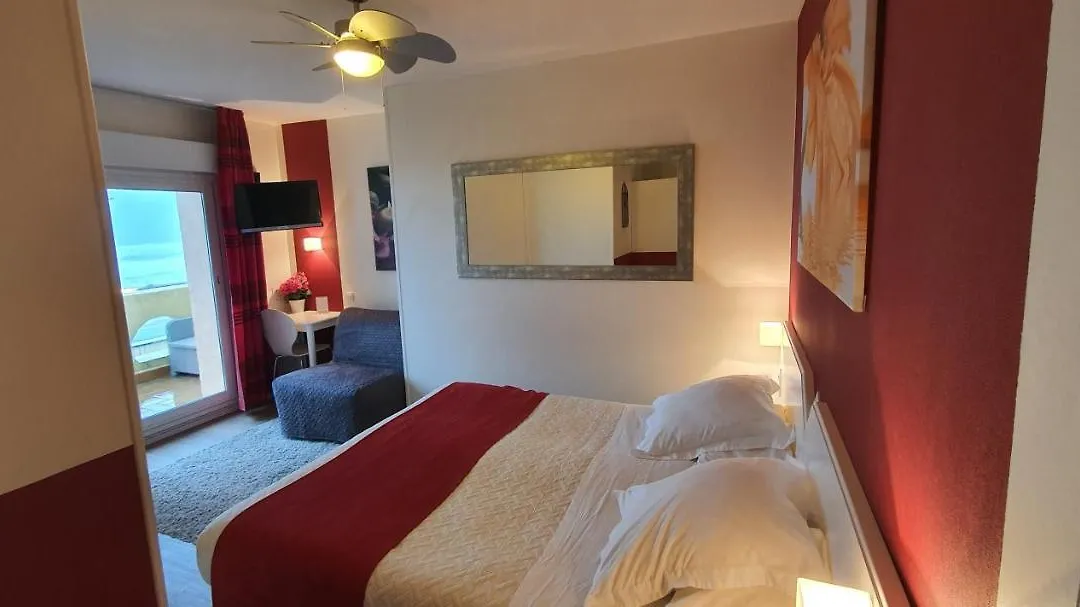Hotel Cote d'Argent-1