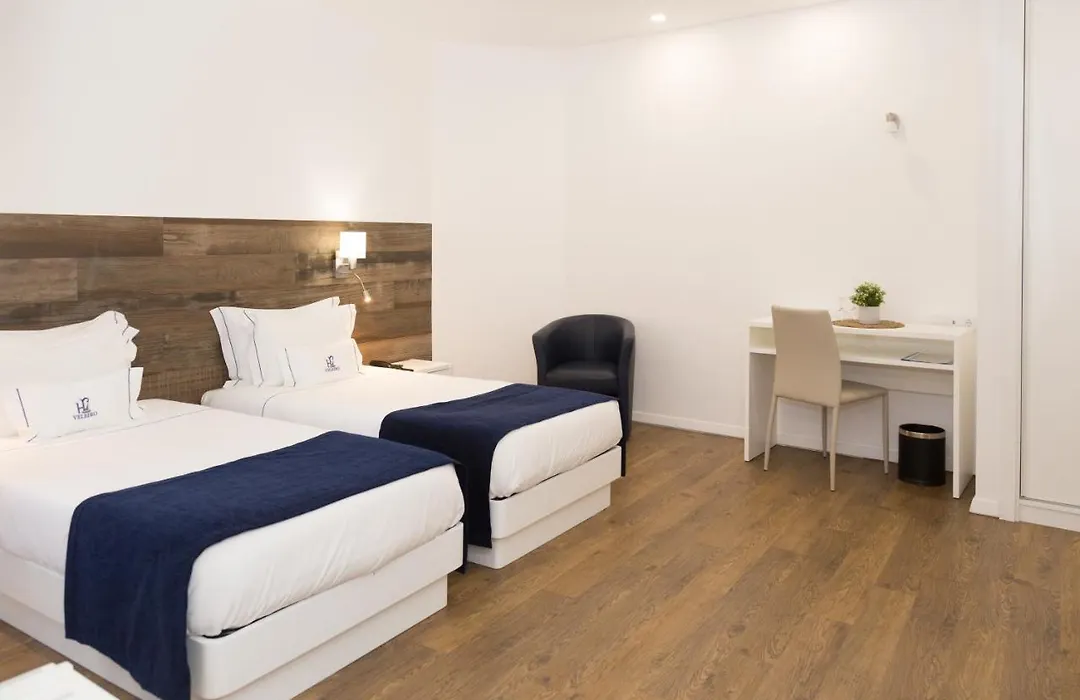 Hotel Veleiro-1