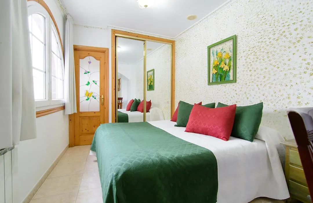 Apartamentos Turisticos Casa Soto-1