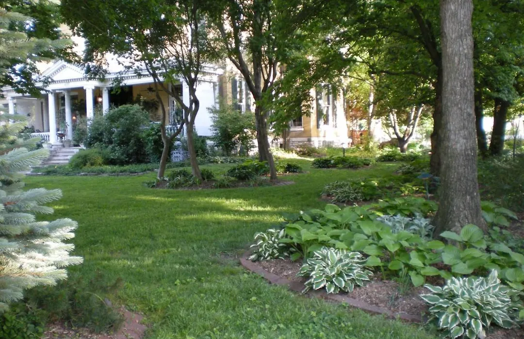 Beall Mansion An Elegant Bed & Breakfast Inn-1