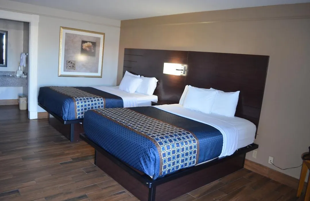 Hill Country Inn-1