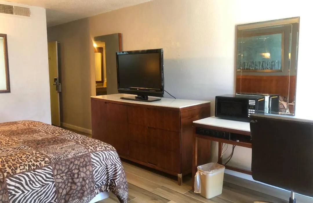 Western Inn-1