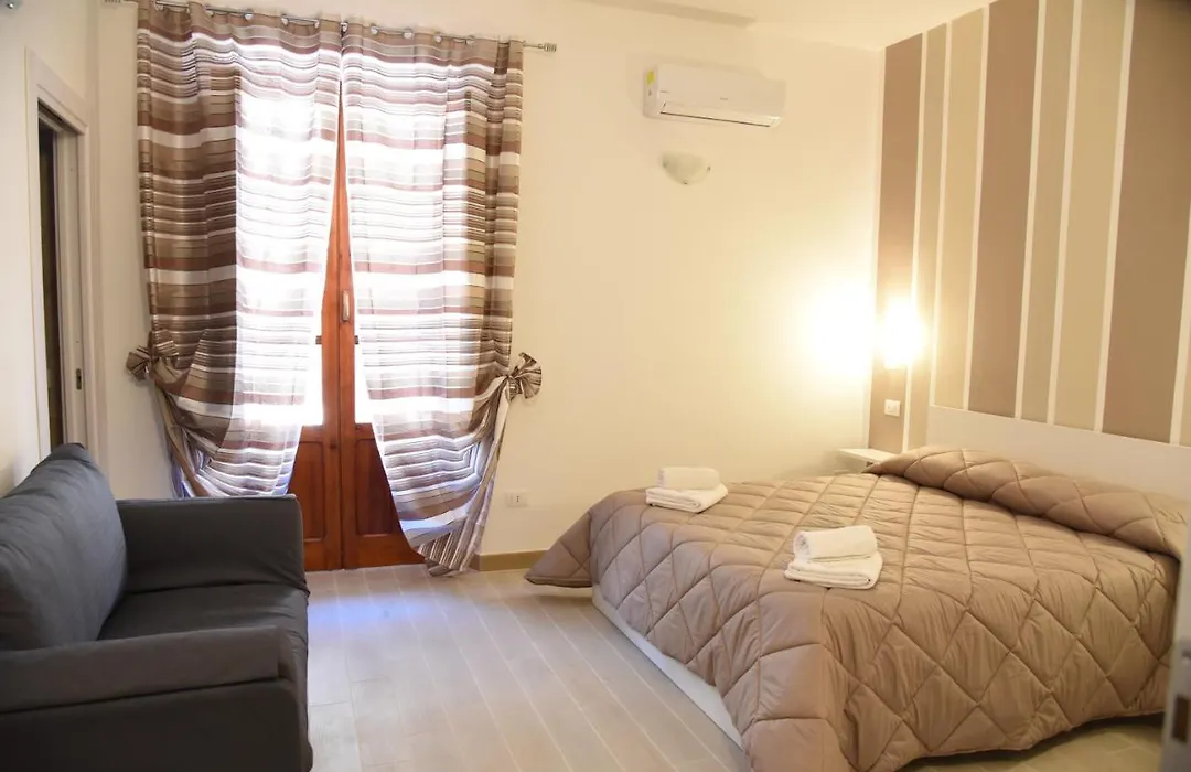 IN CENTRO ROOMS Vicino Cefalù-1