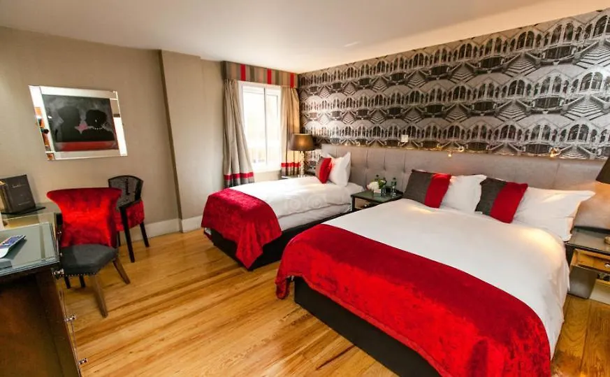 Benedicts Hotel-1