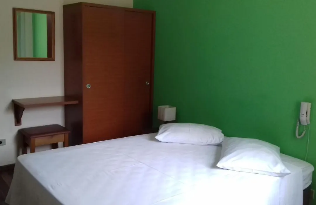 Hotel Modelo-1
