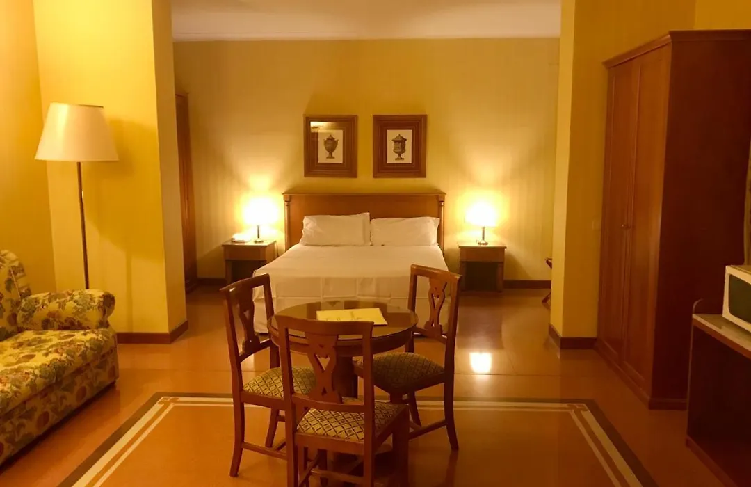 Residenza D'Aragona-1