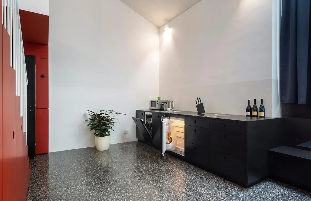 Pepper Suite-1