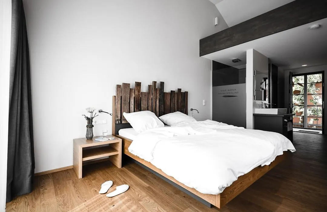 Landhotel&Weingut Espenhof-1