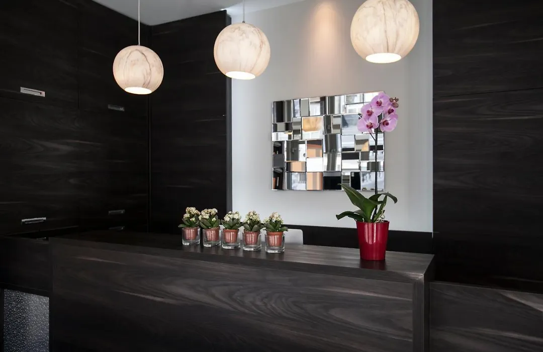 Antwerp Inn Hotel-1