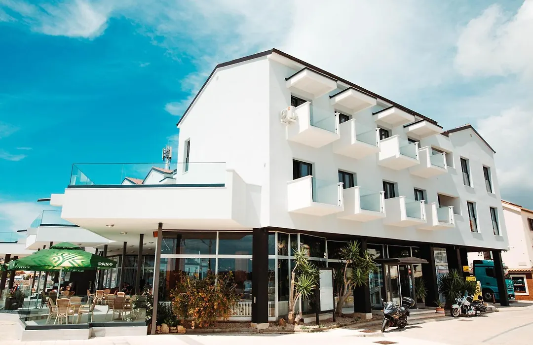 The Loza - Seaside Festival Hotel-1